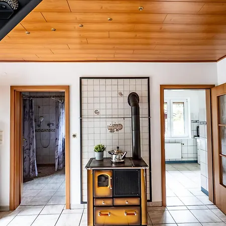 Appartement 6 Haus Mit Wintergarten 2 Baeder Industrienah Sehr Ruhig Gelegen *