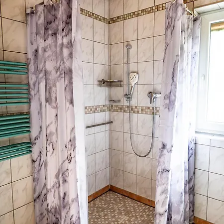6 Haus Mit Wintergarten 2 Baeder Industrienah Sehr Ruhig Gelegen *
