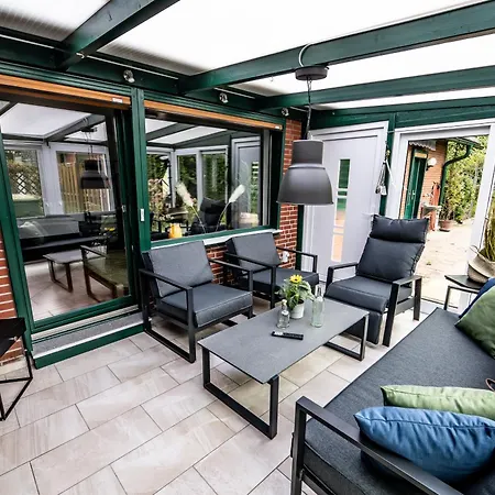 6 Haus Mit Wintergarten 2 Baeder Industrienah Sehr Ruhig Gelegen Appartement Brunsbuttel