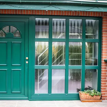 6 Haus Mit Wintergarten 2 Baeder Industrienah Sehr Ruhig Gelegen