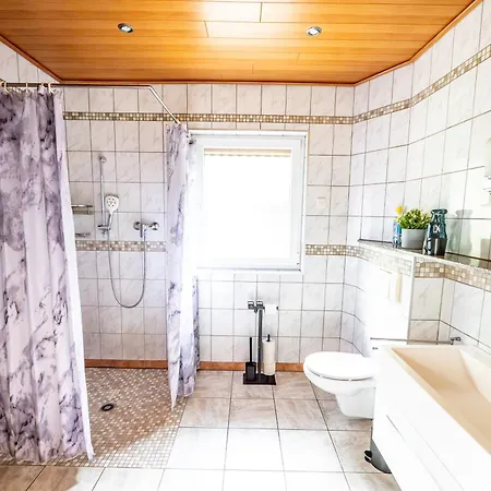 6 Haus Mit Wintergarten 2 Baeder Industrienah Sehr Ruhig Gelegen Appartement *