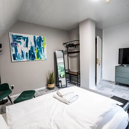 6 Haus Mit Wintergarten 2 Baeder Industrienah Sehr Ruhig Gelegen Appartement